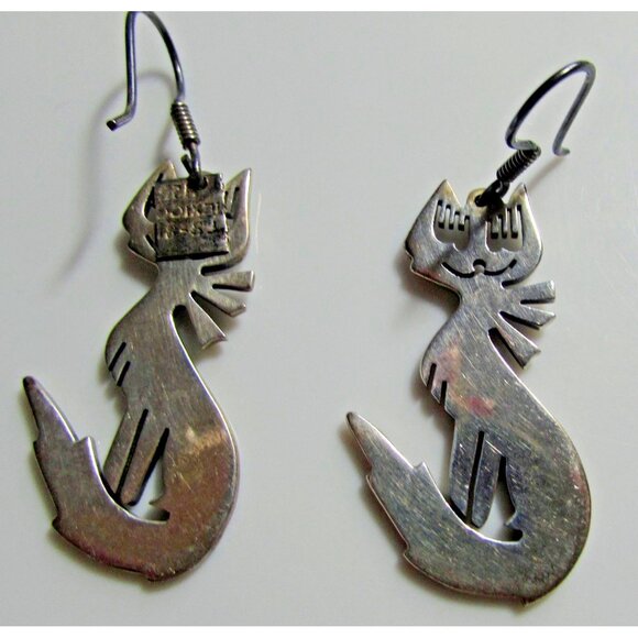 Taxco Sterling Silver Cat Earrings   Mexico Mexican  Bushy Long Tail 925 - Picture 2 of 2